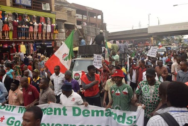 Nigerian youths protest bad governance 